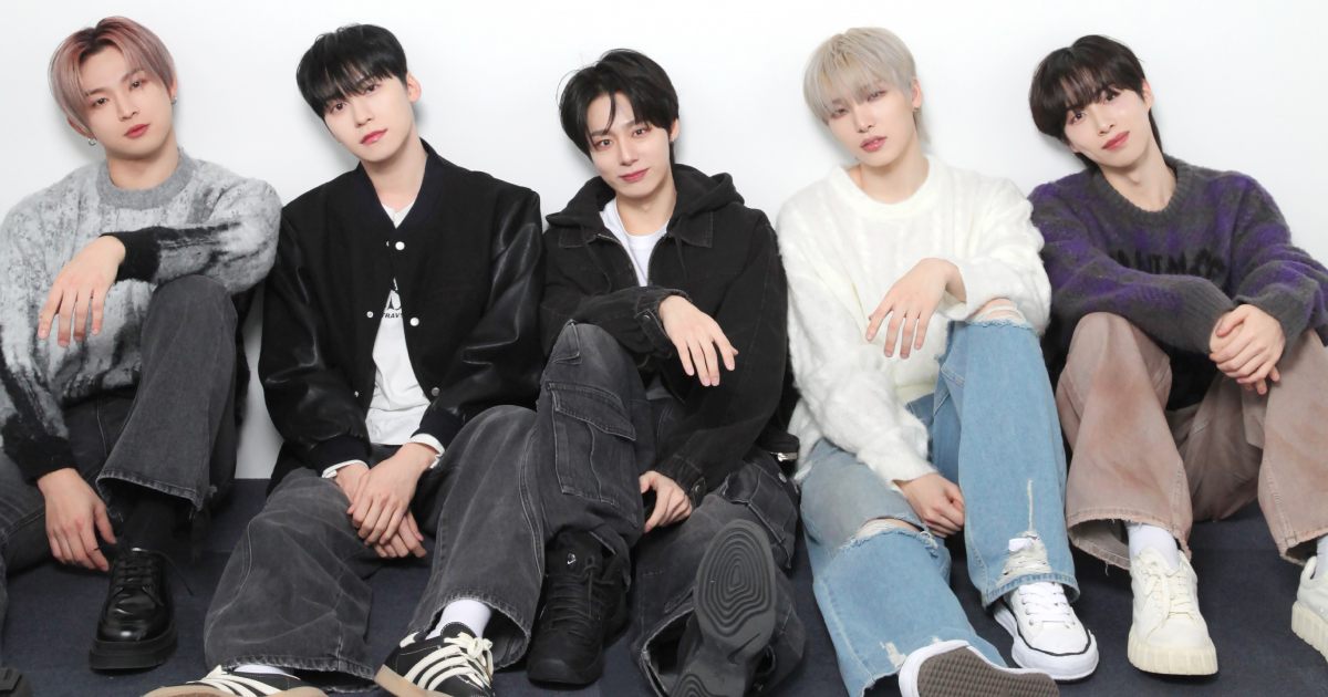 ONEUS lança 12º mini-álbum 'FIRST LIGHT : 井' e clipe 'Say Yes!'