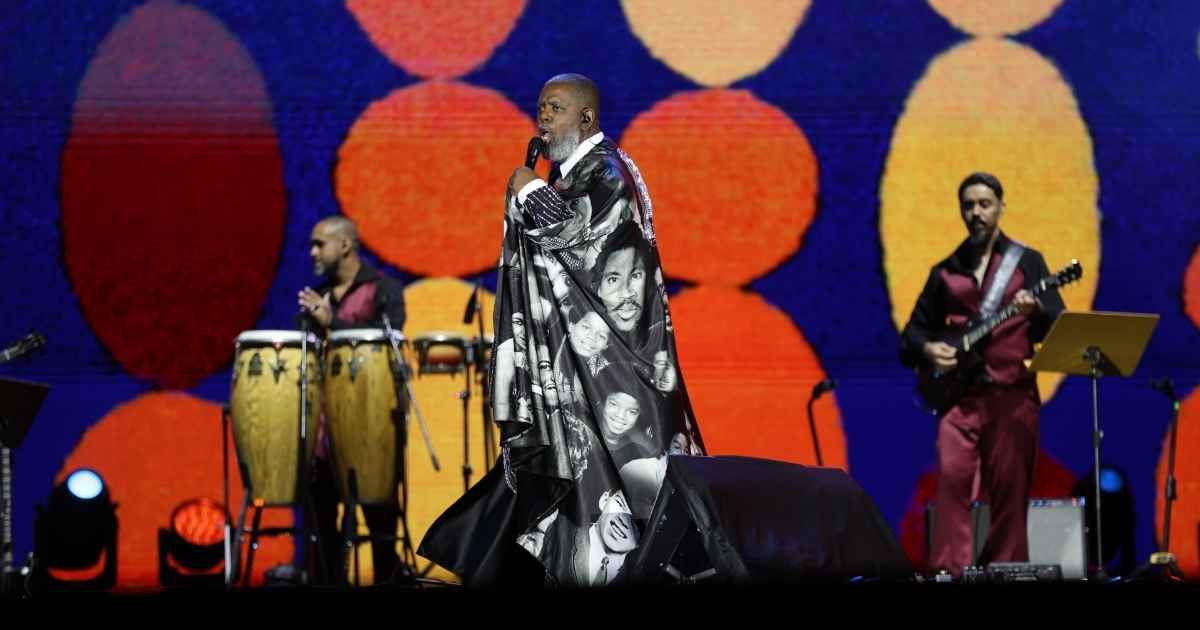 Péricles celebra legado da Motown com clássicos no Rock in Rio