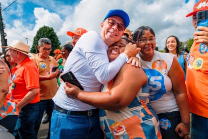 O governador Fábio Mitidieri durante ato de campanha
