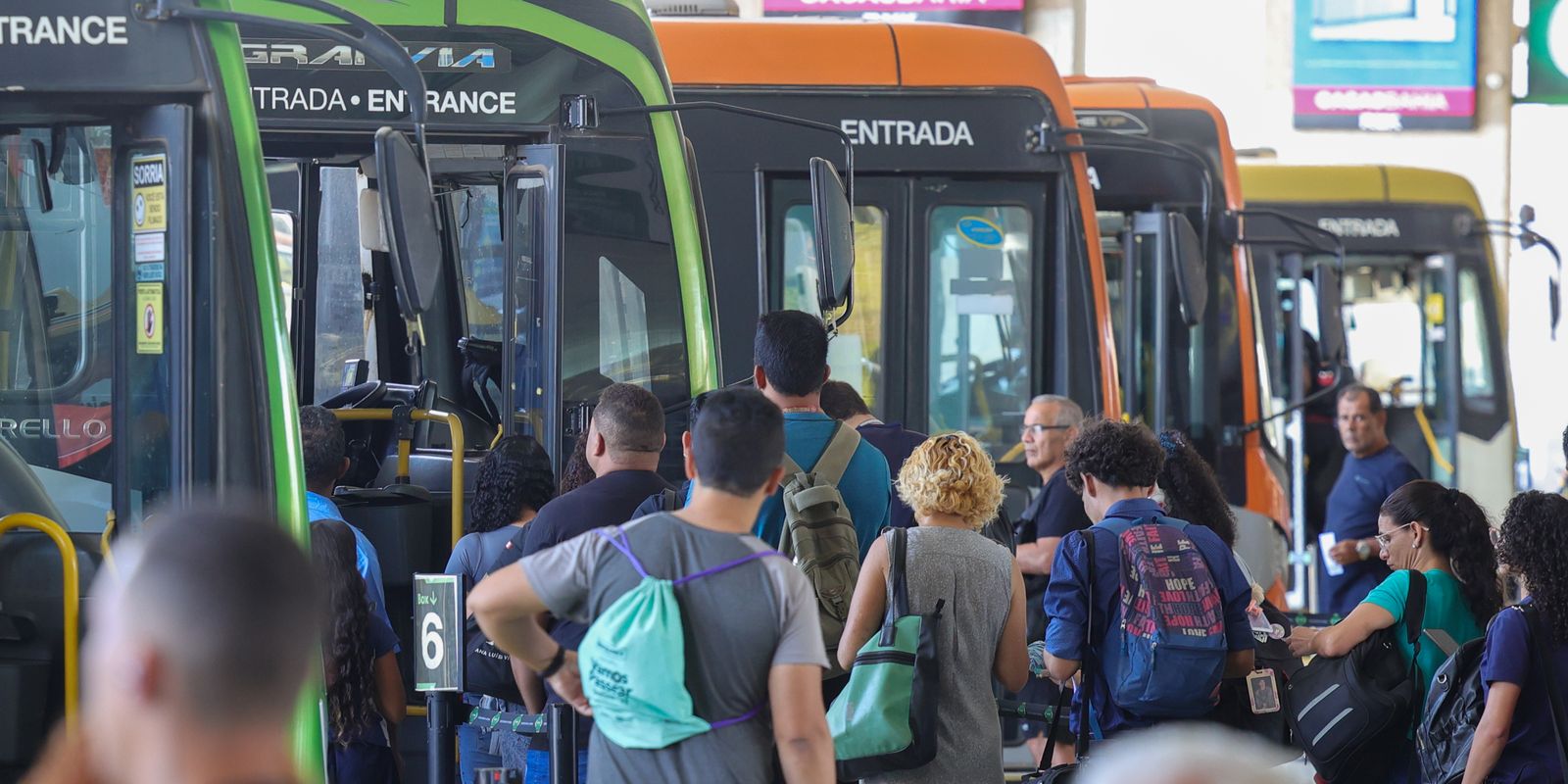 Pesquisa mostra: escala 6x1 prejudica saúde mental de 67% dos brasileiros
