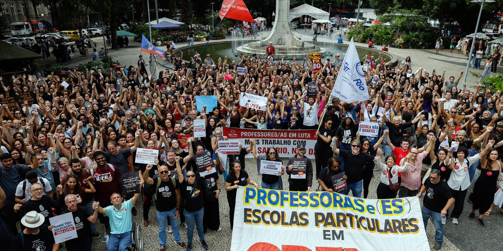 Professores de escolas particulares do Rio paralisam aulas por reajuste