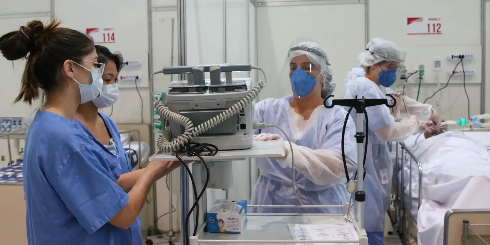 Quase metade dos médicos de UTI no Brasil sofre esgotamento emocional