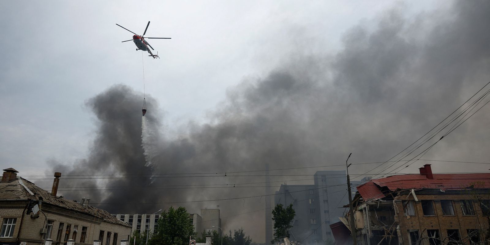 Rússia bombardeia Kiev após partida de enviados dos EUA; 3 mortos