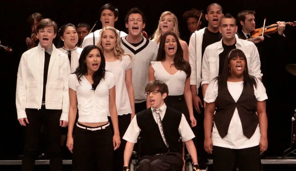 Ryan Murphy termina roteiro inicial de possível reboot de Glee
