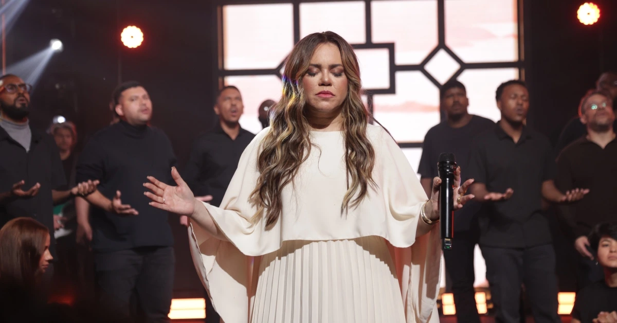 Sarah Farias lança clipe de 'Obra Santa' e chama à coragem na fé