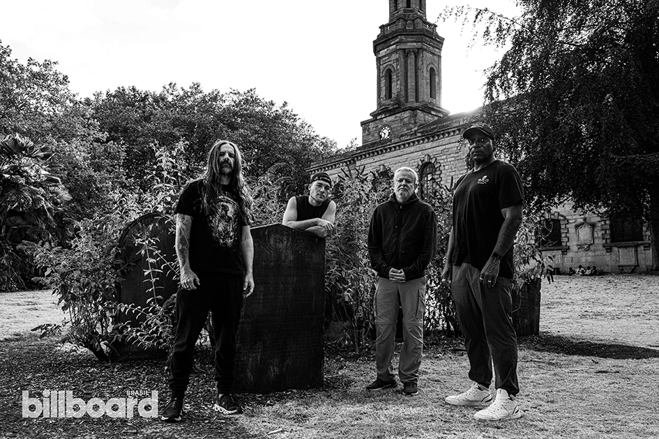 Sepultura anuncia turnê de despedida e confirma show final em SP