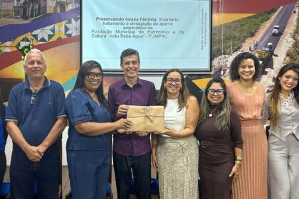 Cerimônia de entrega dos documentos históricos digitalizados pela UFS à Prefeitura de São Cristóvão