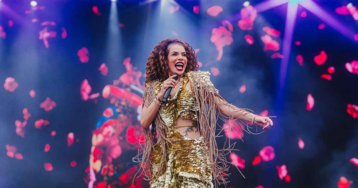 Vanessa da Mata chama show de sagrado e fala de purificação
