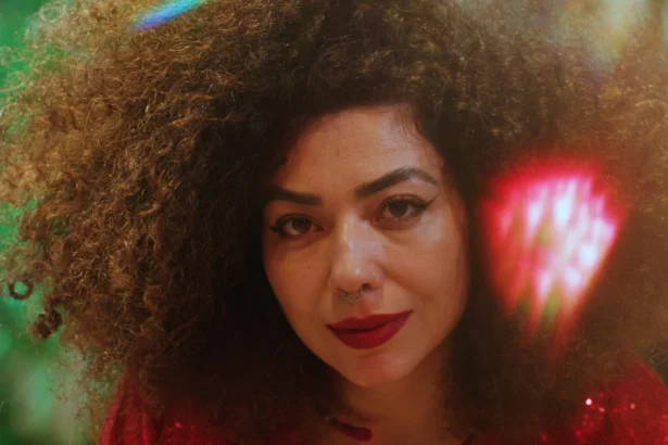 Vanessa Moreno revisita Djavan com nova instrumentação
