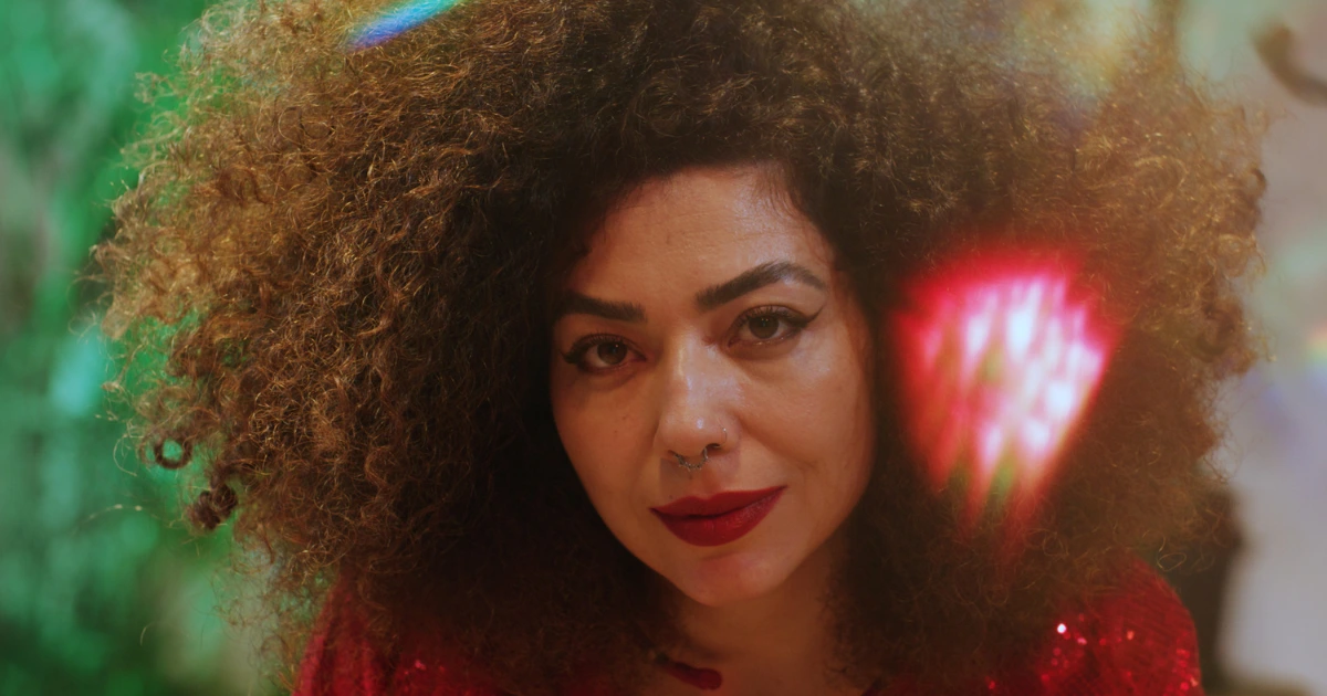 Vanessa Moreno revisita Djavan com nova instrumentação
