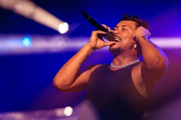 Xamã lidera Poesia Acústica no show de 10 anos do Festival Zepelim