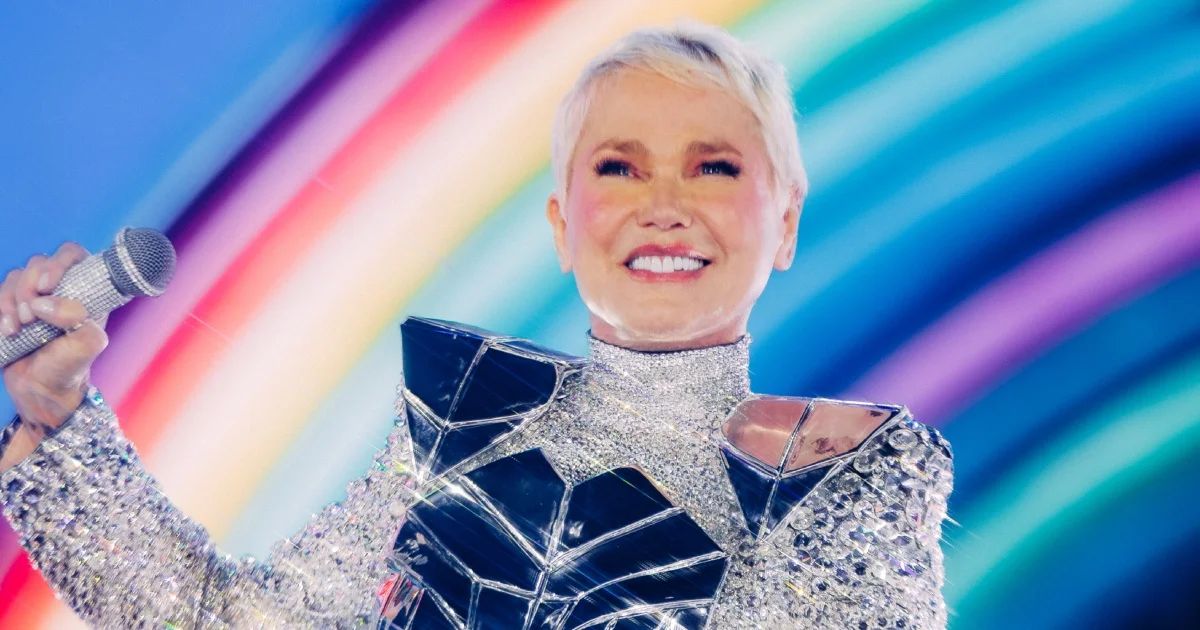 Xuxa encerra trajetória da nave com espetáculo em Curitiba