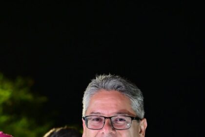 O senador Alessandro Vieira durante a apuração em Aracaju