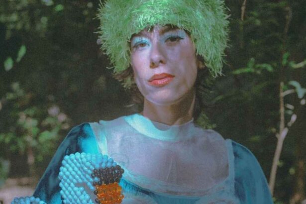 Marina Mole lança 'Azucrim' com anjo que experimenta emoções na Terra