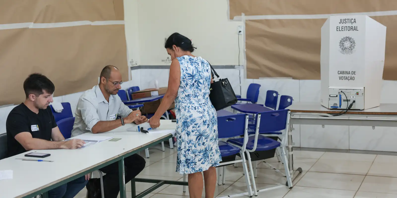 Seis estados e o DF vão ao segundo turno em 25 de outubro