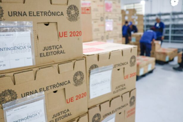 Tribunais mobilizam 560 mil urnas e reforçam segurança para 1º turno
